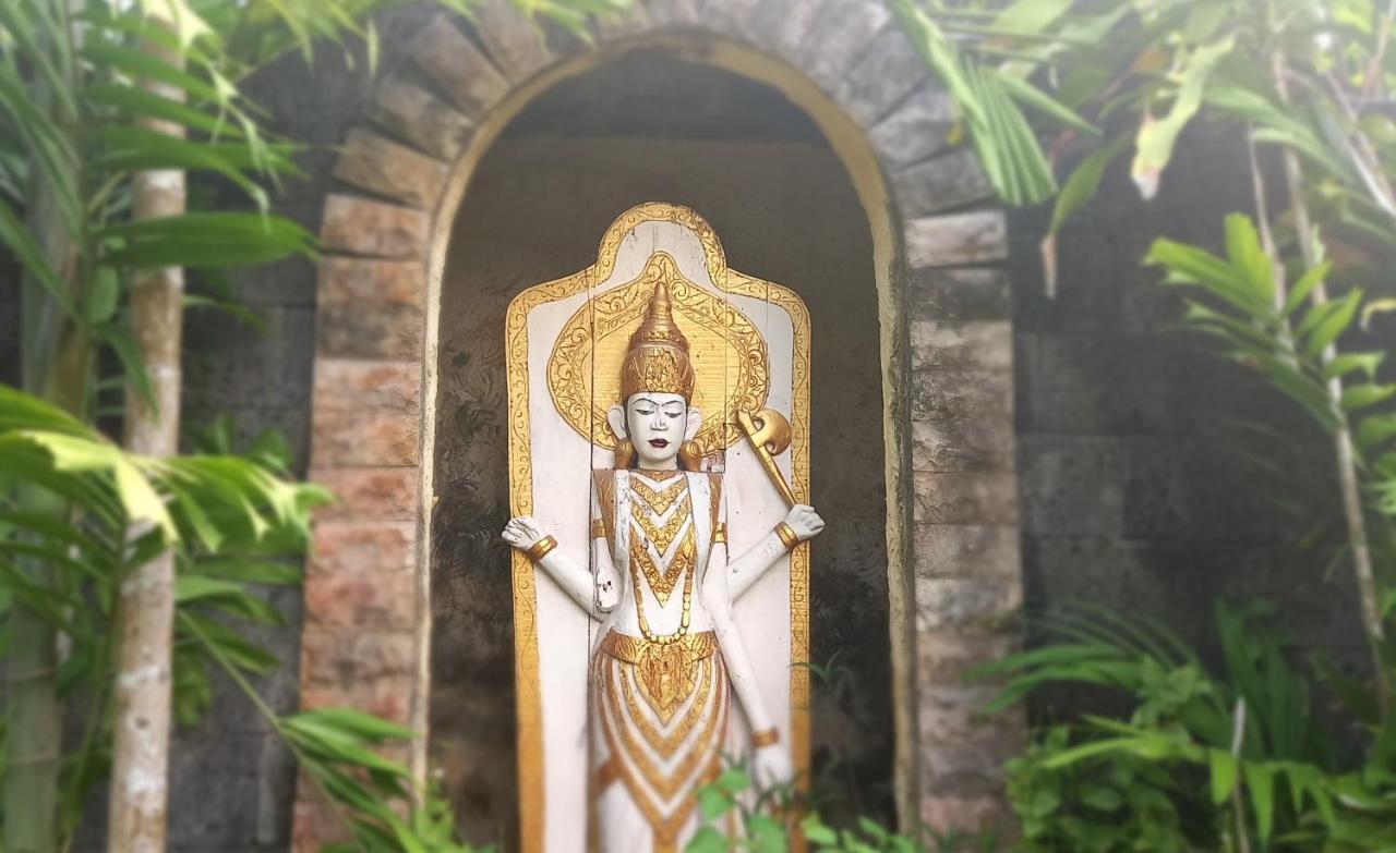 Matahari Inn Kuta  Exterior photo