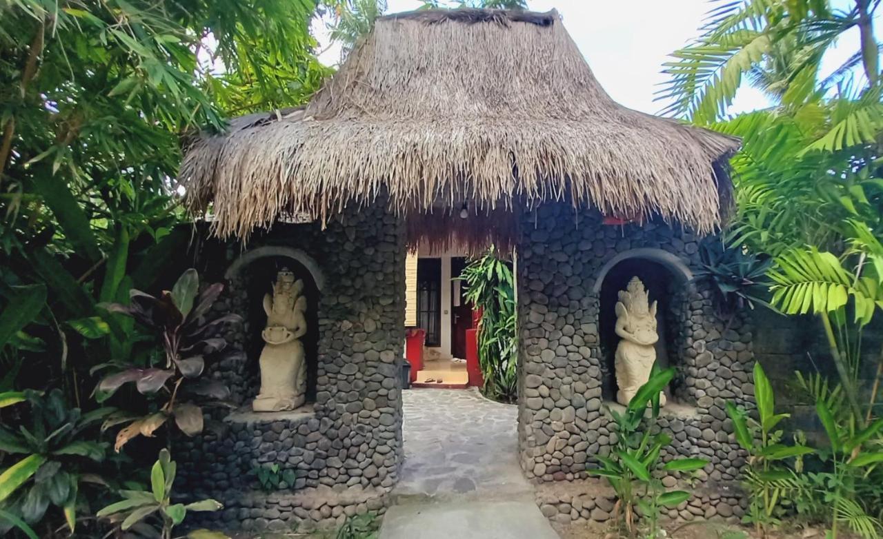Matahari Inn Kuta  Exterior photo